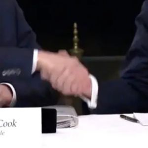 Tim Cook újra a Fehér Házban: Miről tárgyalt Trump elnökkel?