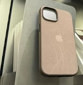 Az Apple új reklámja a bőr kiiktatását hirdeti, a FineWoven lesz a következő?