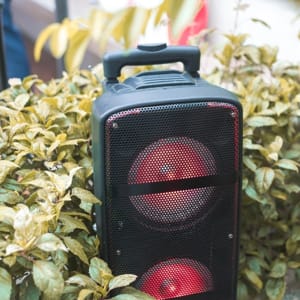 Vízálló, strapabíró, brutál hangos – melyiket válaszd?