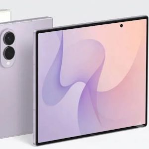 Minden eddiginél részletesebb képeken a Galaxy Z Fold8: a Samsung új hajlítható mobilja teljesen új formát hoz