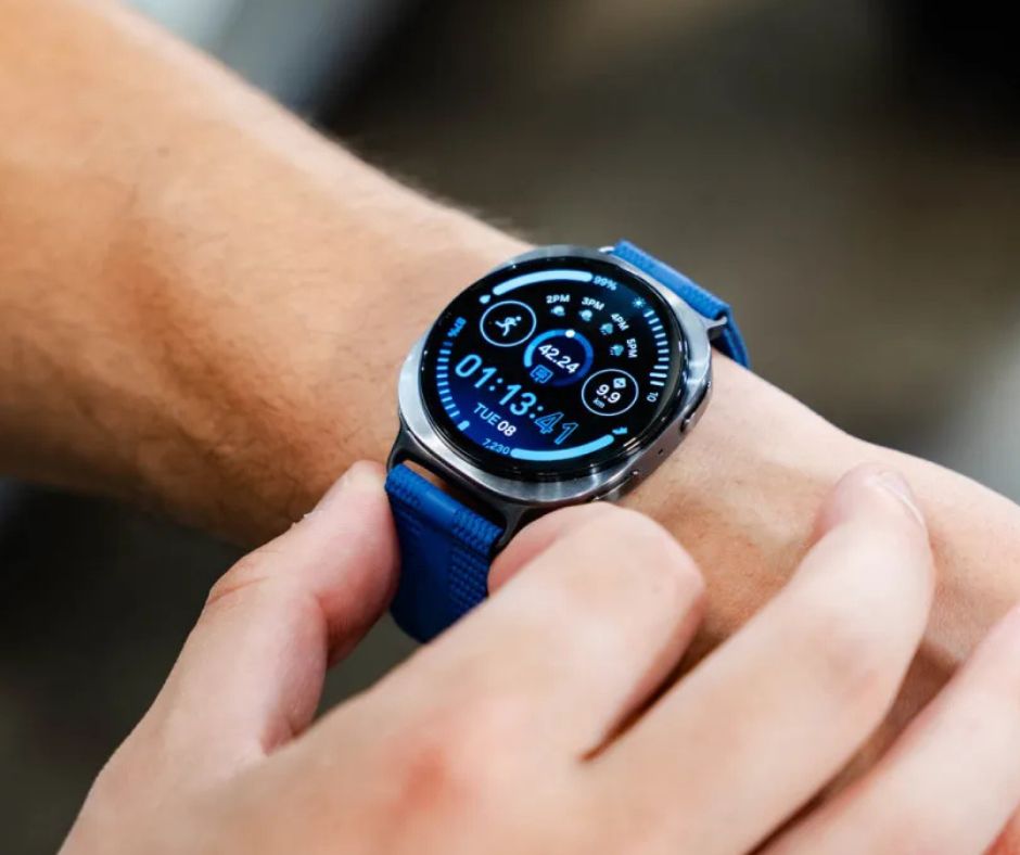 Brutális árzuhanás: ennyiért még sosem volt ilyen olcsó a Samsung Galaxy Watch 8