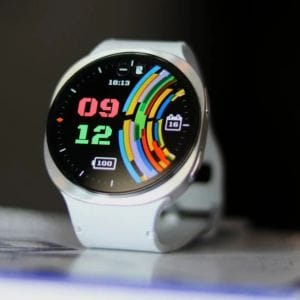 Forradalmi egészségügyi funkció jöhet a Samsung Galaxy Watch okosórákba