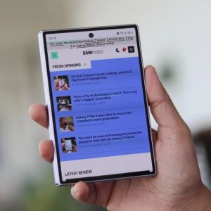 Csúnyán belekötöttek az iPhone Duo kijelzőjébe, a Samsung pedig rá is tett egy lapáttal