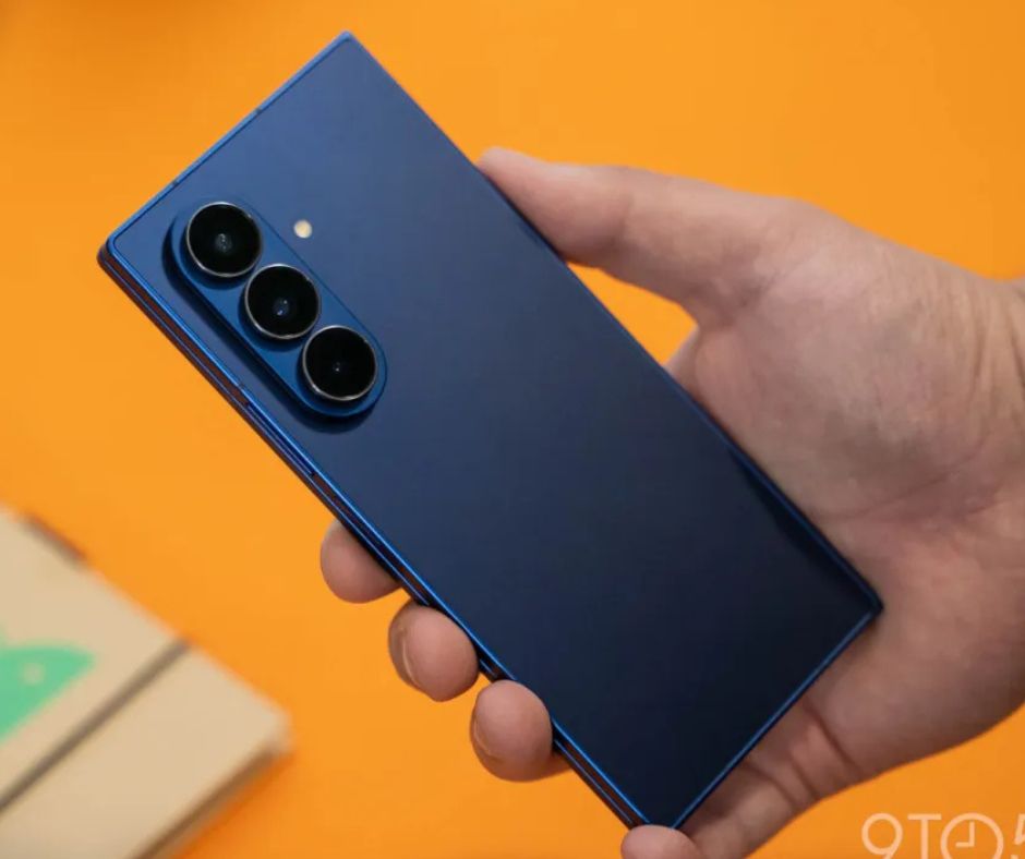 Egy frissítés után látványosan romolhatott a Galaxy Z Fold 7 üzemideje