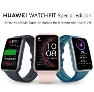 Szögletes dizájnnal érkezett a Huawei Watch Fit SE