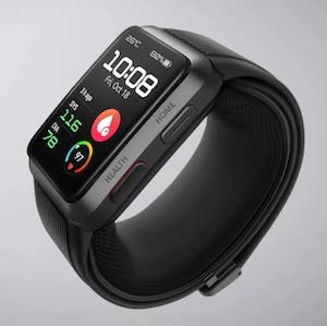 Olyan okosóra lett a Huawei Watch D, hogy még az Apple is megirigyelte!