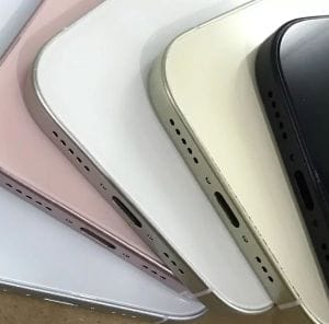 Ilyen unalmas színekben jön az iPhone 15 széria (képekkel)