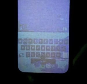 Egyes iPhone 15 Pro Max kijelzők súlyosan beégnek