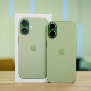 Teljesen új külsőt kap az iPhone 18 – ilyen lehet az Apple következő alapmodellje