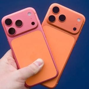 A narancssárga iPhone 17 Pro könnyen rózsaszínre változhat – egy hétköznapi tisztítószer is elég hozzá