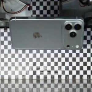 Példátlan Apple szivárgás: videón látható az iPhone 18 Pro töréstesztje