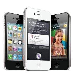15 éve jelent meg az iPhone 4S, amely bemutatta a Sirit