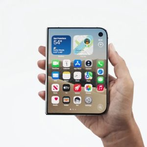 Váratlan jó hírt kapott pár iPhone Duo vásárló: hetekkel korábban érkezik meg nekik az Apple hajlítható telefonja