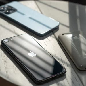 Az Apple az iPhone 16-tal együtt mutatja be az iPhone SE 4-et? 