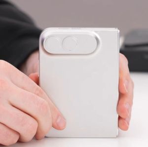 iPhone Ultra: kiszivárgott az összecsukható modell makettje, látványos részletekkel