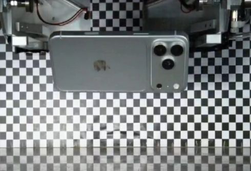 Példátlan Apple szivárgás: videón látható az iPhone 18 Pro töréstesztje