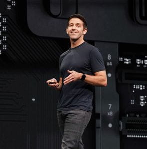 Jön az Apple nagy vezetőváltása: Ternus a következő Cook?