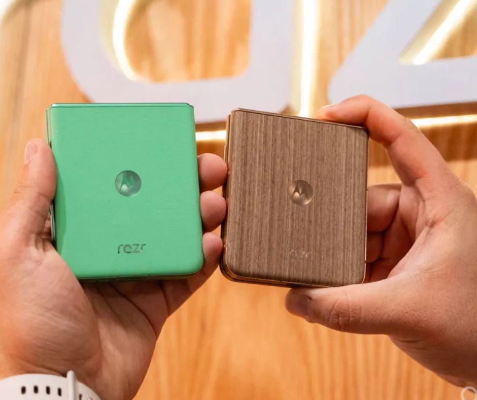 Váratlan fordulat: már érkezik az Android 16 a Motorola Razr (2025) modellekre