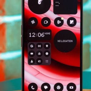 Kapkodják a Nothing Phone (2a)-t, és illegális funkciót tartalmazó frissítést kap rögtön