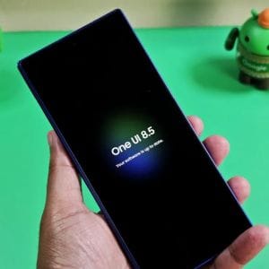 A Samsung One UI 8.5 már „érzi”, ha útban van az óra – intelligensebb és látványosabb zárolt képernyő érkezik