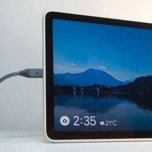 Készülj a Hub módra: a Google okoskijelzővé alakítaná az Android telefonokat!