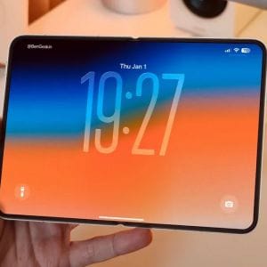 Az „összehajtható iPhone” valójában egy zsebben hordható iPad lehet