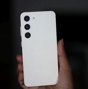 A Galaxy S23 One UI 6.1 frissítés március végén jelenik meg