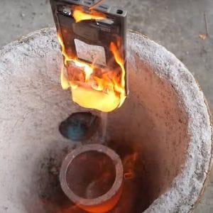 A Galaxy S24 Ultra gyengébb titánja négyszer kevesebbe kerül, mint az iPhone 15 Pro Maxé