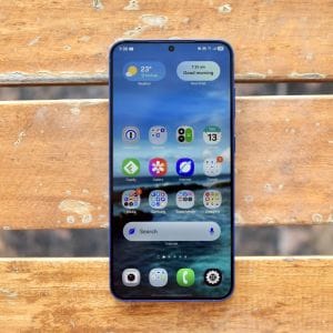 Nagyobb kezdőképernyős mappák az One UI 7-ben