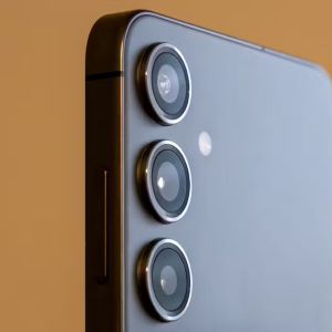 Pletykák szerint a Samsung Galaxy S25+ megszűnhet, de nem hisszük el