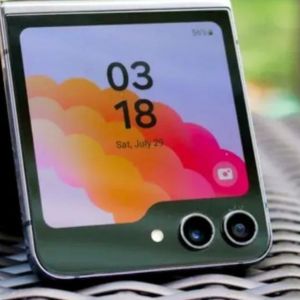 Samsung Galaxy Z Flip6: az új generáció hajlítható telefonja