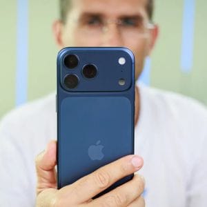 Vajon egy kettéosztott iPhone megjelenési ciklus gyengíti az Apple márkaerejét?