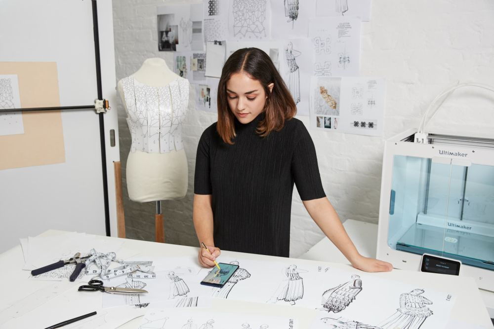 Divattervezés telefonnal, miért ne?