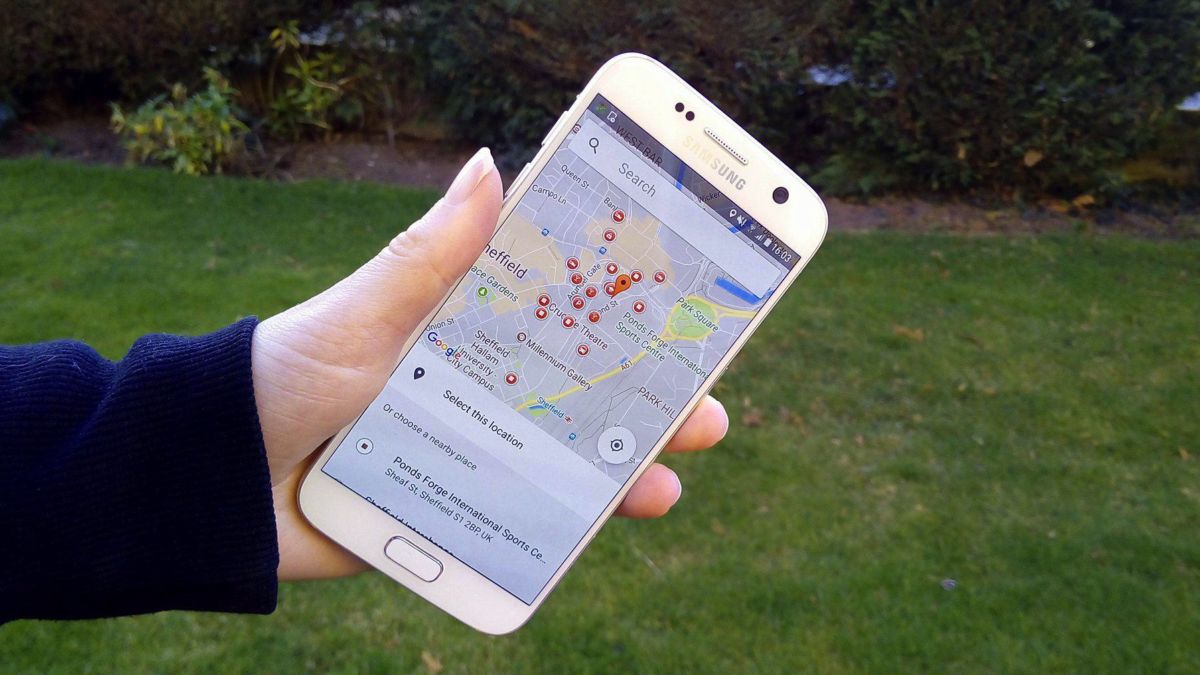 Mobilok helyadatait használja fel az EU a koronavírus miatt