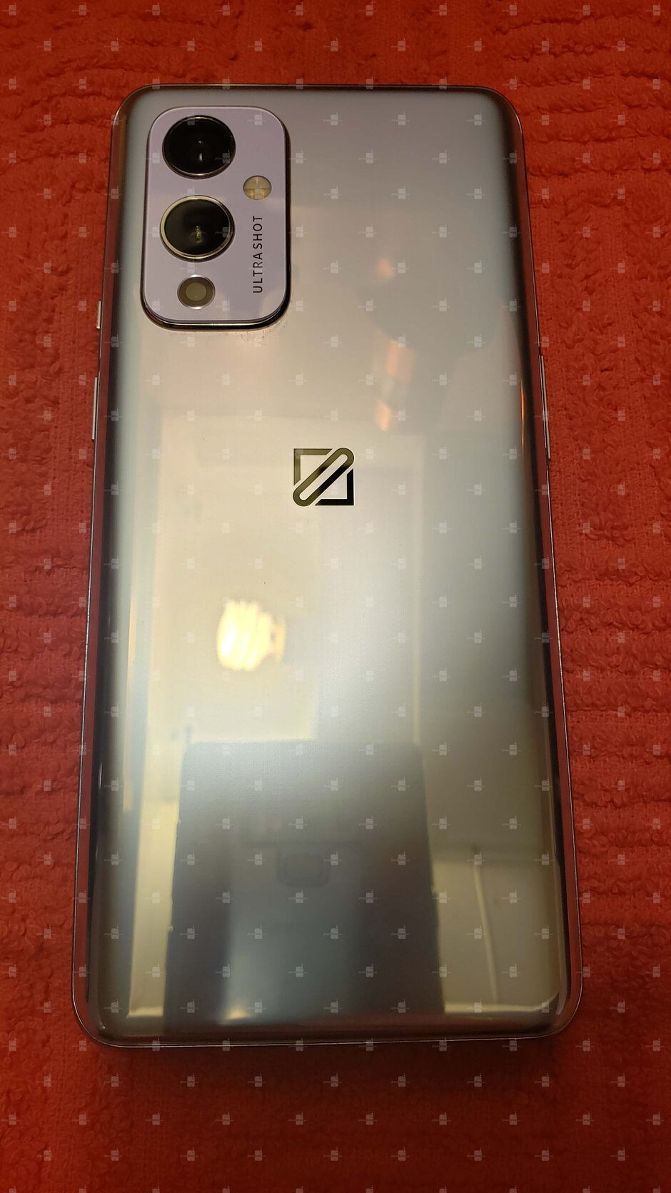 Fotókon a OnePlus 9 egyik prototípusa