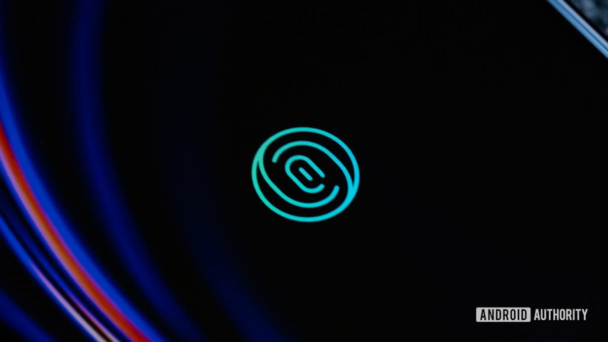 Az idei iPhone AOD-t és beépített ujjlenyomat-olvasót hozhat