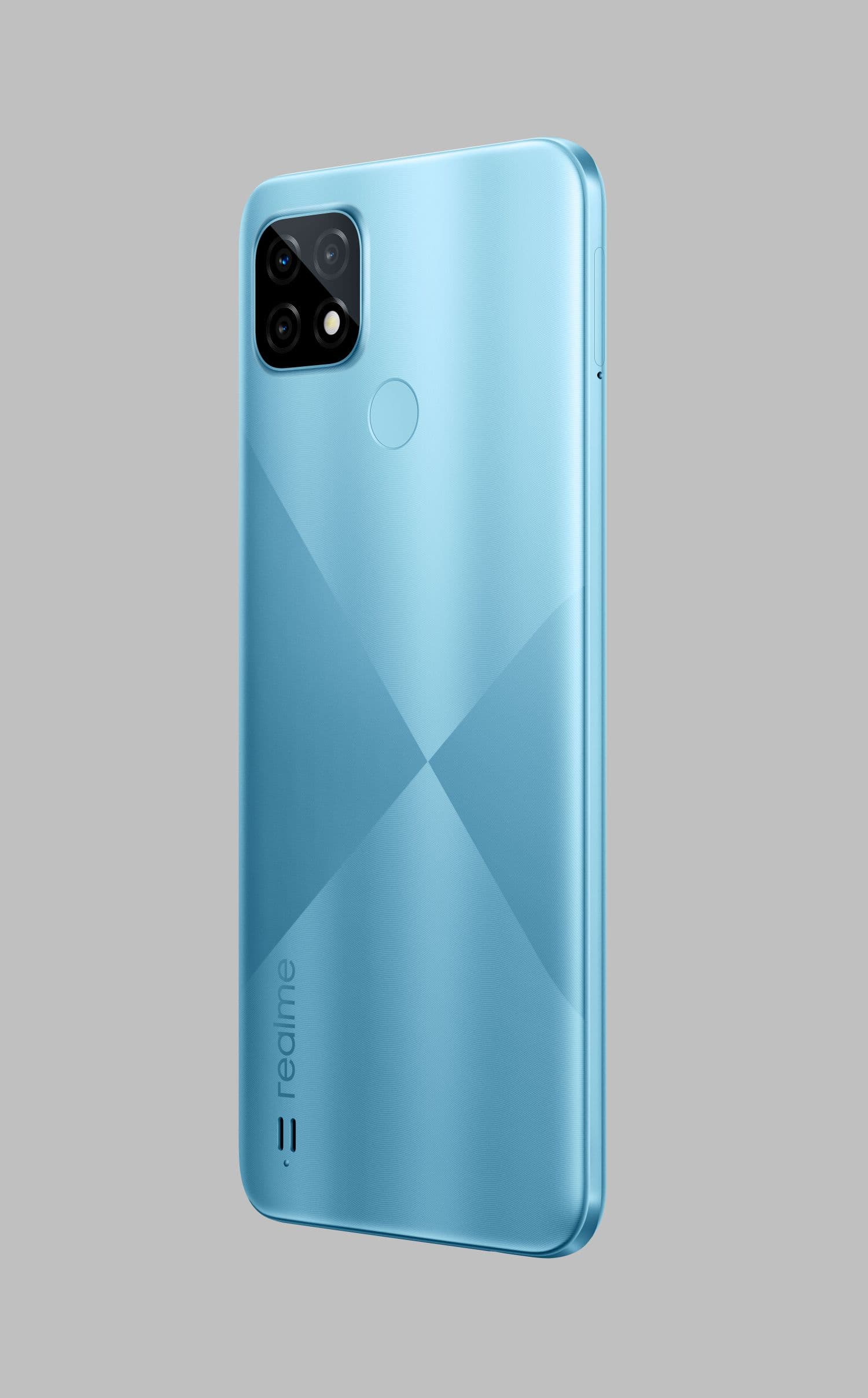 Két olcsó mobillal támad a realme itthon