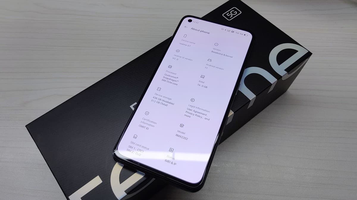 Sokkolóan jó áron jön a Realme GT