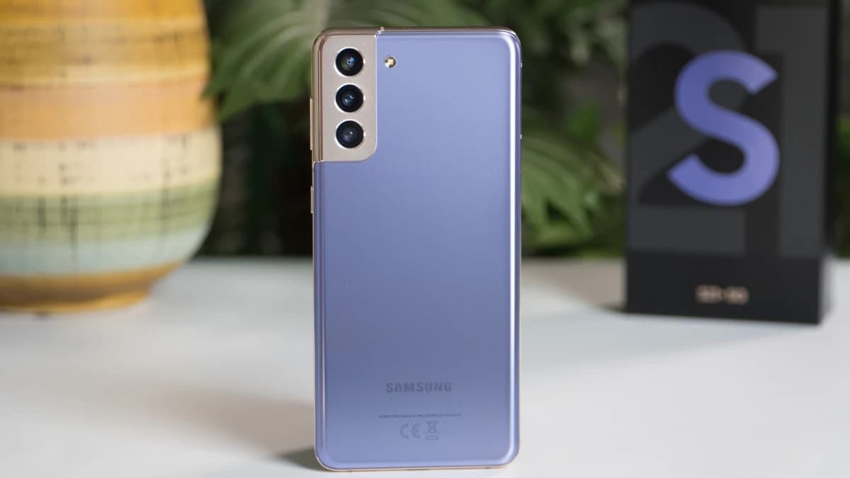 Olcsóbb a Galaxy S21. A Samsungnak is.