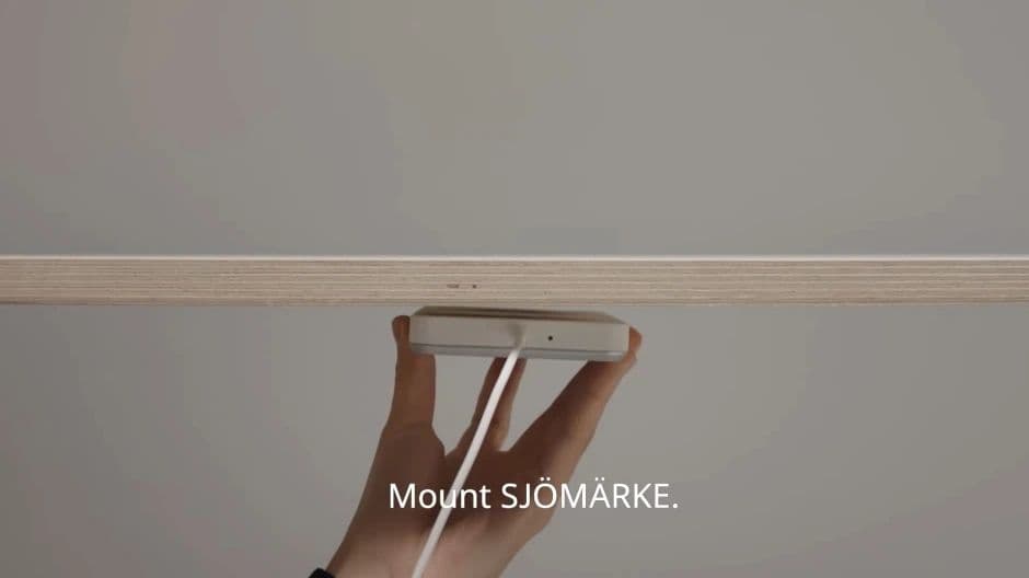 Az IKEA vezeték nélküli töltővé varázsolja az asztalt