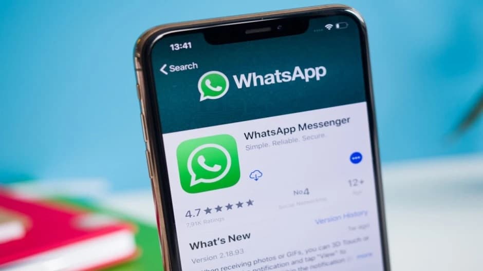 Komoly biztonsági gond a WhatsAppnál