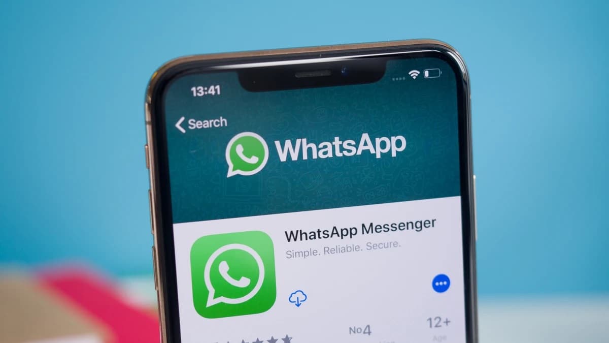 Pink témának álcázza magát a WhatsApp kártevő
