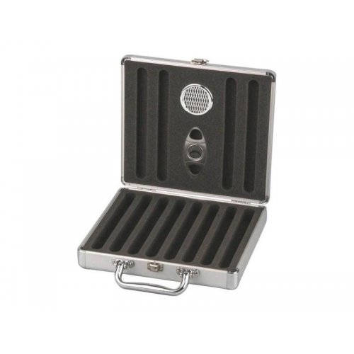 Élvezze a kedvenc szivarjait egy golftúra közben is!