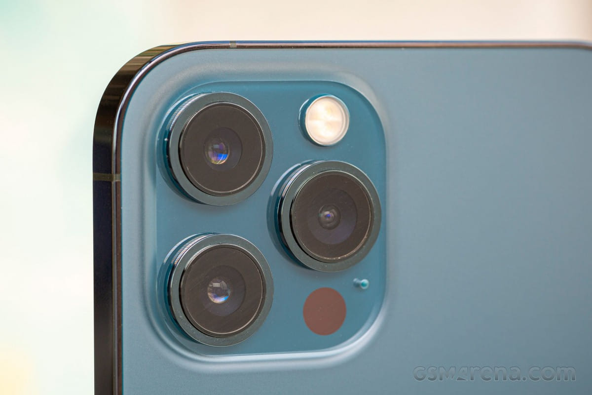 Az Apple új teleobjektív kamerát vezet be az iPhone 15-tel