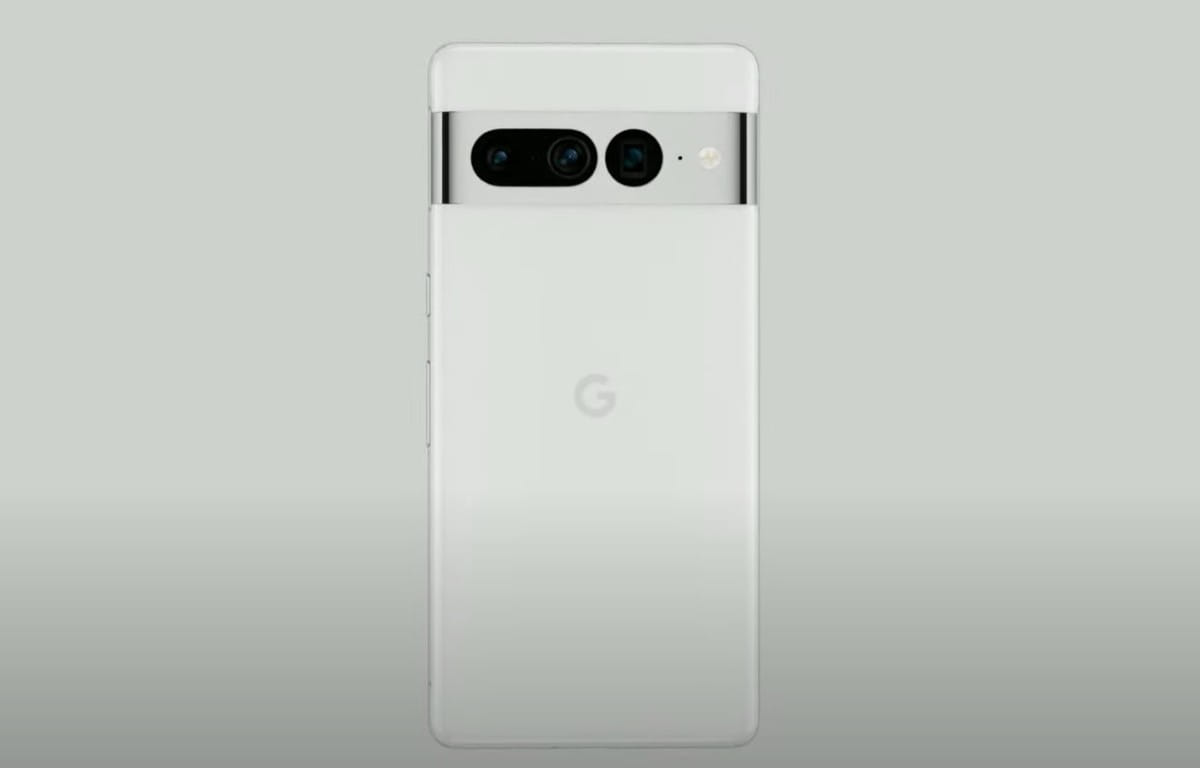 Samsung panellal érkezhet a Google Pixel 7