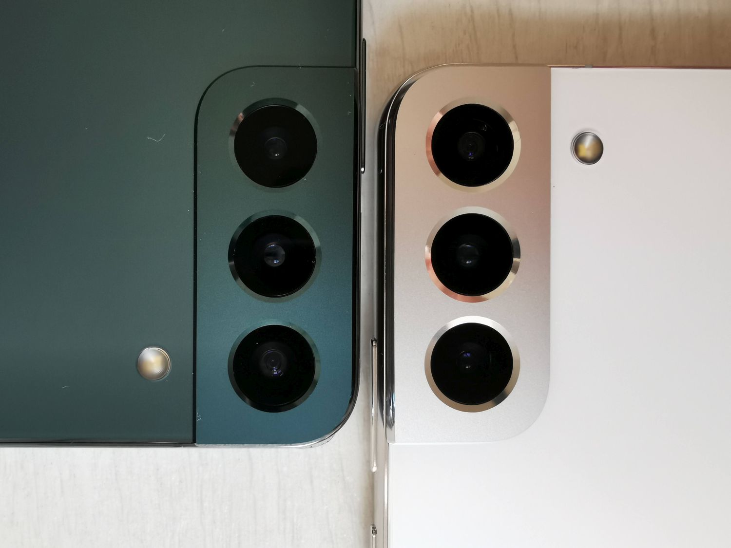 Samsung Galaxy S22 és S22+ dupla teszt