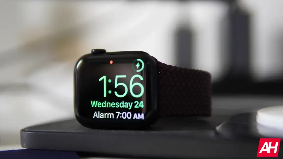 A következő Apple Watch karcsúbb dizájnt kaphat