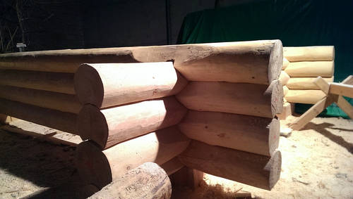 Praktikus épületek a kertben