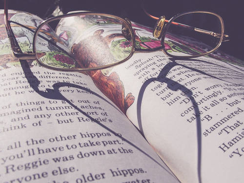 Miért olvassunk mesét a gyereknek?