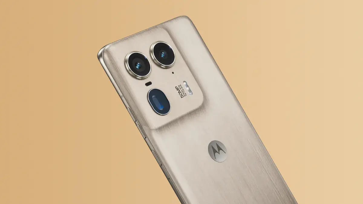A Motorola bejelentette az új Edge 50 Ultra okostelefont a legfrissebb Qualcomm AI chippel